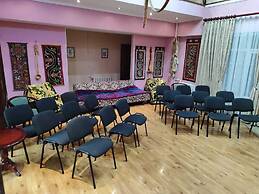 Tagaytay Karakol Hotel