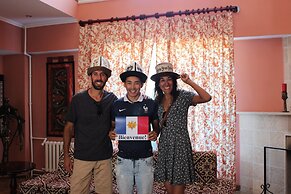 Tagaytay Karakol Hotel