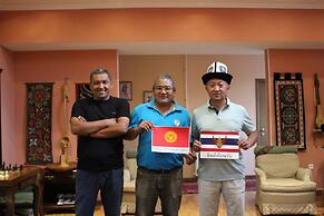 Tagaytay Karakol Hotel