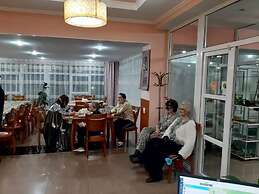 Tagaytay Karakol Hotel