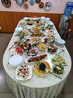 Tagaytay Karakol Hotel