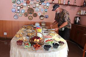 Tagaytay Karakol Hotel