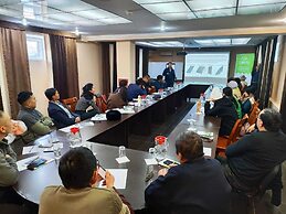 Tagaytay Karakol Hotel