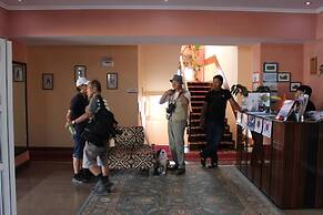 Tagaytay Karakol Hotel