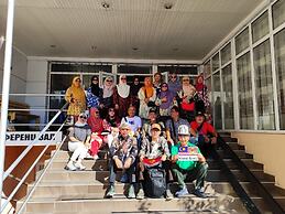 Tagaytay Karakol Hotel