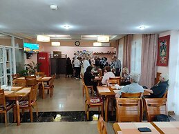 Tagaytay Karakol Hotel