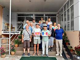 Tagaytay Karakol Hotel