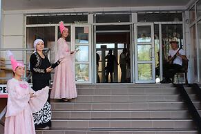 Tagaytay Karakol Hotel