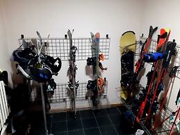 Tagaytay Karakol Hotel