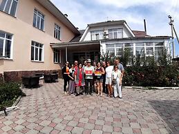 Tagaytay Karakol Hotel