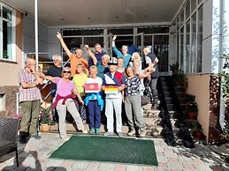 Tagaytay Karakol Hotel