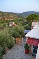 Peaceful house Loutraki village