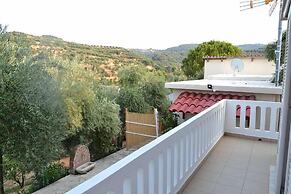 Peaceful house Loutraki village