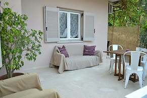 Peaceful house Loutraki village