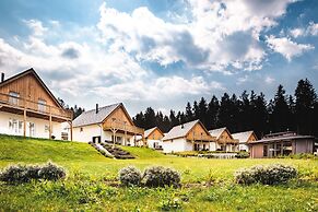 Lakeside Village Větrník