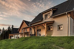 Lakeside Village Větrník