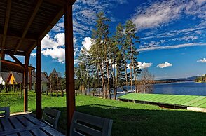 Lakeside Village Větrník