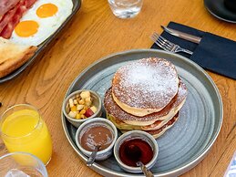 Metropole Urban Hotel