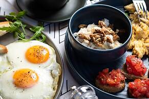 Metropole Urban Hotel