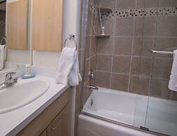 Savoy S 2d 3 Bedroom Condo by RedAwning