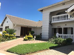 Tashatha Hotel