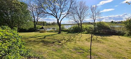 Apartment 2 bedroom with lake view