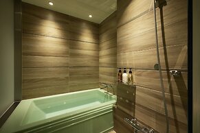 ALFIT HOTEL & BAR AKASAKA