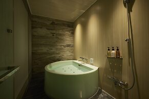 ALFIT HOTEL & BAR AKASAKA