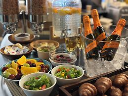 ALFIT HOTEL & BAR AKASAKA