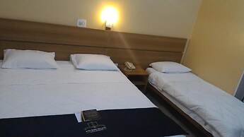 Ano Bom Palace Hotel