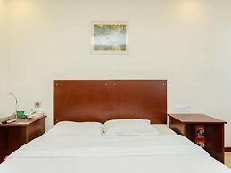 GreenTree Alliance Jinan Licheng Town Yaohua Road Yaoqiang Airport Hot