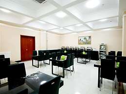 GreenTree Inn TianJin Jinnan District Xiaozhan Training Park Express H