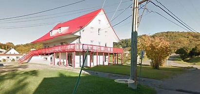 Auberge au toit rouge