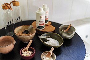 Hepburn Bathhouse & Spa Villas