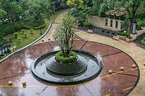 Locals Boutique Apartment Qianshan No.9