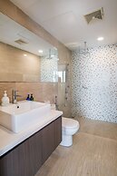 Regalia Residence by Cobnb