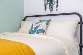 Locals Boutique Apartment Qianshan No.13