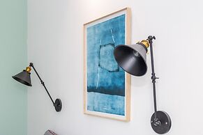 Locals Boutique Apartment Qianshan No.13