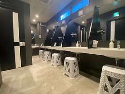 Capsule Hotel 2nd BOX