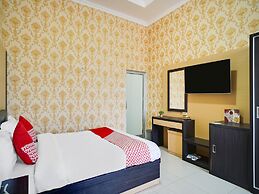 Capital O 540 Esther Hotel