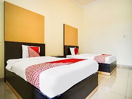 Capital O 540 Esther Hotel