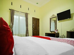 Capital O 540 Esther Hotel