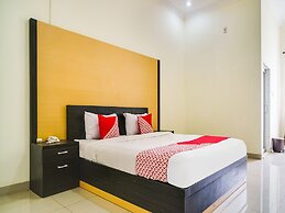 Capital O 540 Esther Hotel