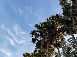 Palm Payom Village Resort