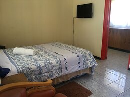 Tshesebe Stopover Motel