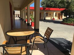 Tshesebe Stopover Motel