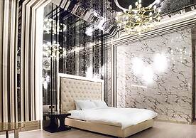 Royal Group Motel Feng Shan Branch