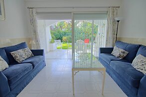 La Petunia Apartment