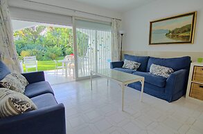 La Petunia Apartment