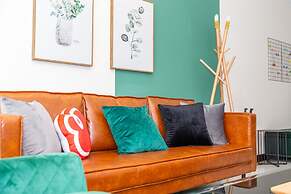 Locals Boutique Apartment Huafa Plaza 8